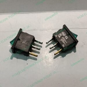 2244 saklar sakelar switch rocker sedang lampu hijau green 3p 3pin