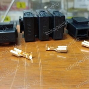 1645 rumah fuse tancap holder mobil motor + skun schoon sepatu kabel