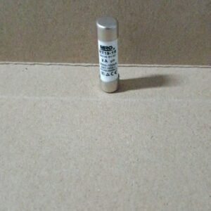 9099 fuse sekring sekering keramik ceramic 8x32 32x8 2a 2ampere 500v