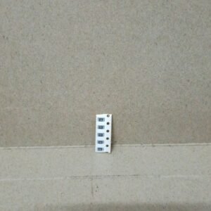 8233 resistor r tahanan smd tempel kecil mini 1206 1/4w 1/4watt 0.25w 0.25watt 0,25w 0,25watt 1/4 0.25 0,25 watt 4k3 4.3k 4,3k ohm mark 4301 jepang metal film